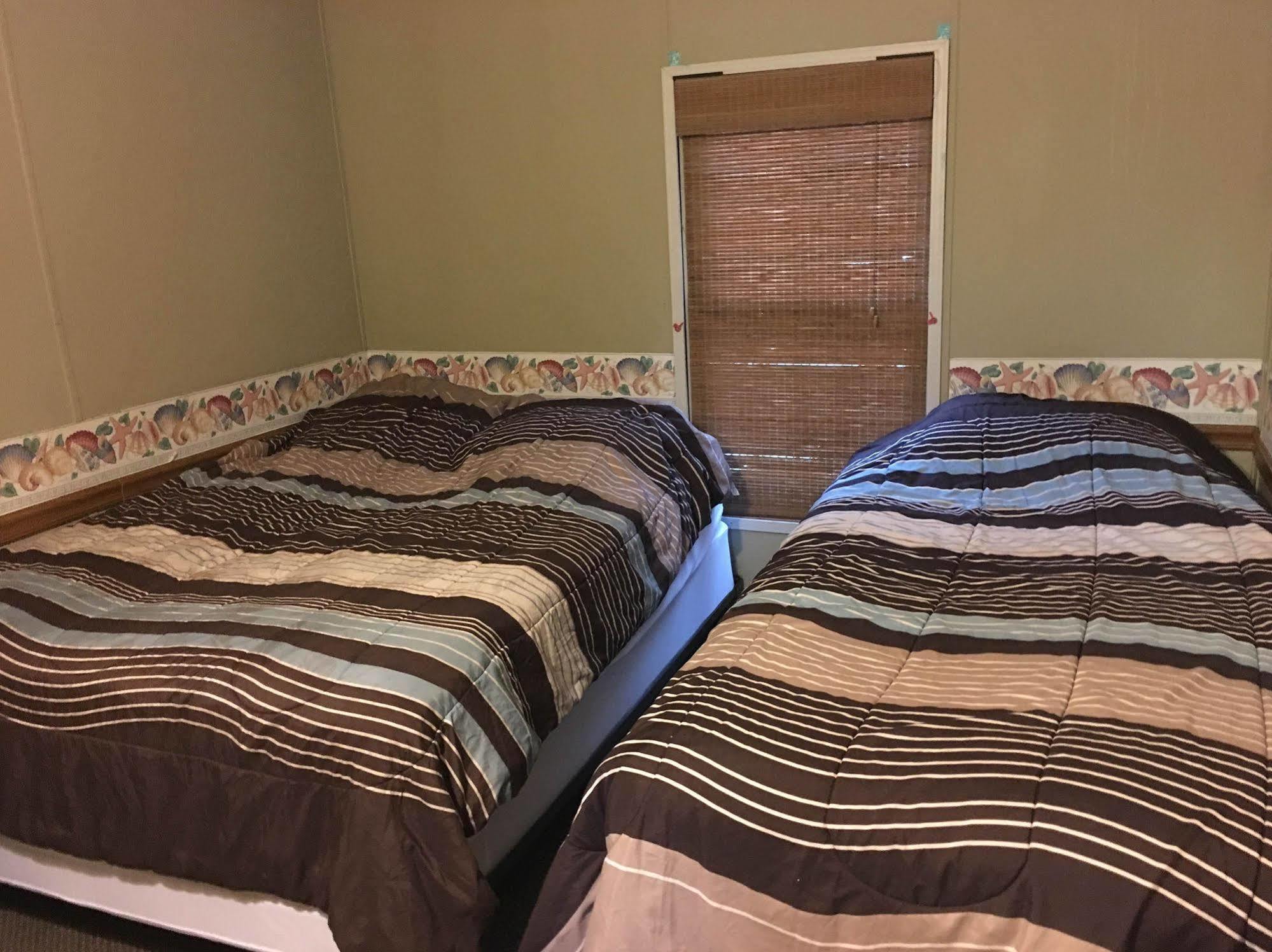 Island Club Rentals بوت-إن-باي المظهر الخارجي الصورة